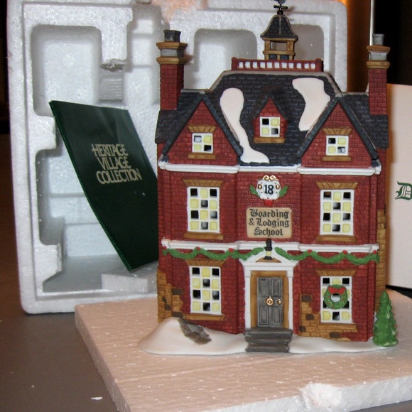 Dickens' Village Boarding & Lodging School #18 -LE - Picture 2 of 3